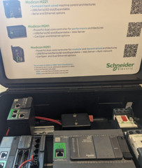 Schneider TM221ME32TK Modicon M221 Controller, 32 I/O, PNP, Ethernet ( New)