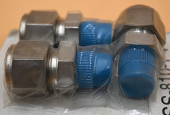 SWAGELOK SS-810-1-4 MALE CONNECTOR 1/2″ TUBE OD X 1/4″ MALE NPT – LOT OF 3PCS
