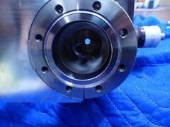MDC UHV XYZ positioner PSM-2504, 4.5″ conflat with 0 length reducer to 1.33″