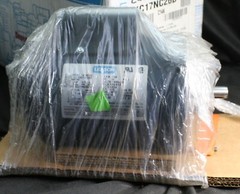 One Leeson 102868 General Purpose Electric Motor AC 1725RPM 1/4HP 60HZ S56C NEW
