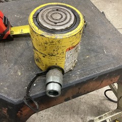 REFURBISHED Enerpac RCS302, 32.4 ton Capacity, 2.44 in Stroke Hydraulic Cylinder