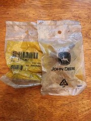 John Deere Genuine ET11367 Shoulder Screw 3/8″ x 1.417″