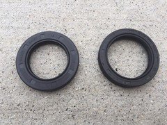 2 pcs Rotary Cutter Gearbox Oil Seals King Kutter 156005 & 156010 (002/005)