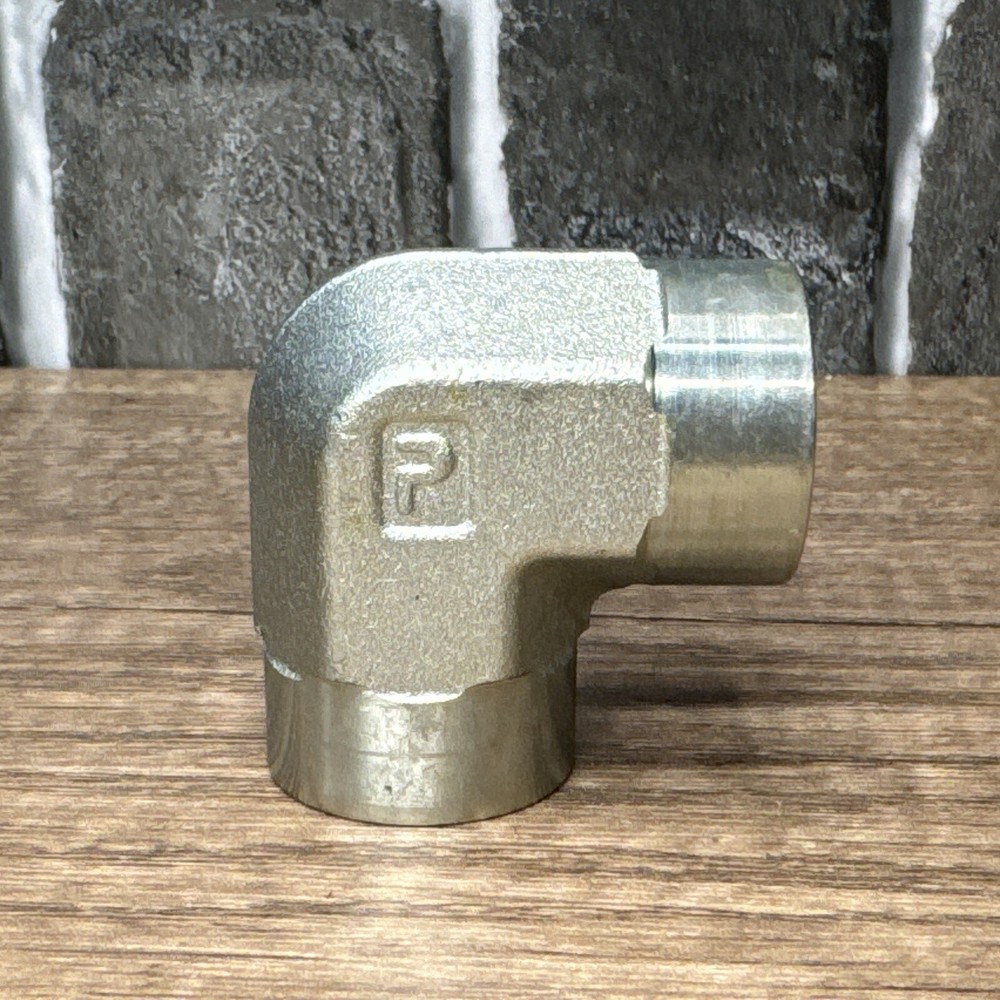 1/2 FNPT Alloy Steel Pipe Fitting Elbow Parker 1/2 DD-S Pipe & Port 90° Elbow