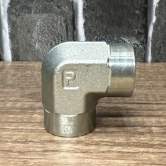 1/2 FNPT Alloy Steel Pipe Fitting Elbow Parker 1/2 DD-S Pipe & Port 90° Elbow
