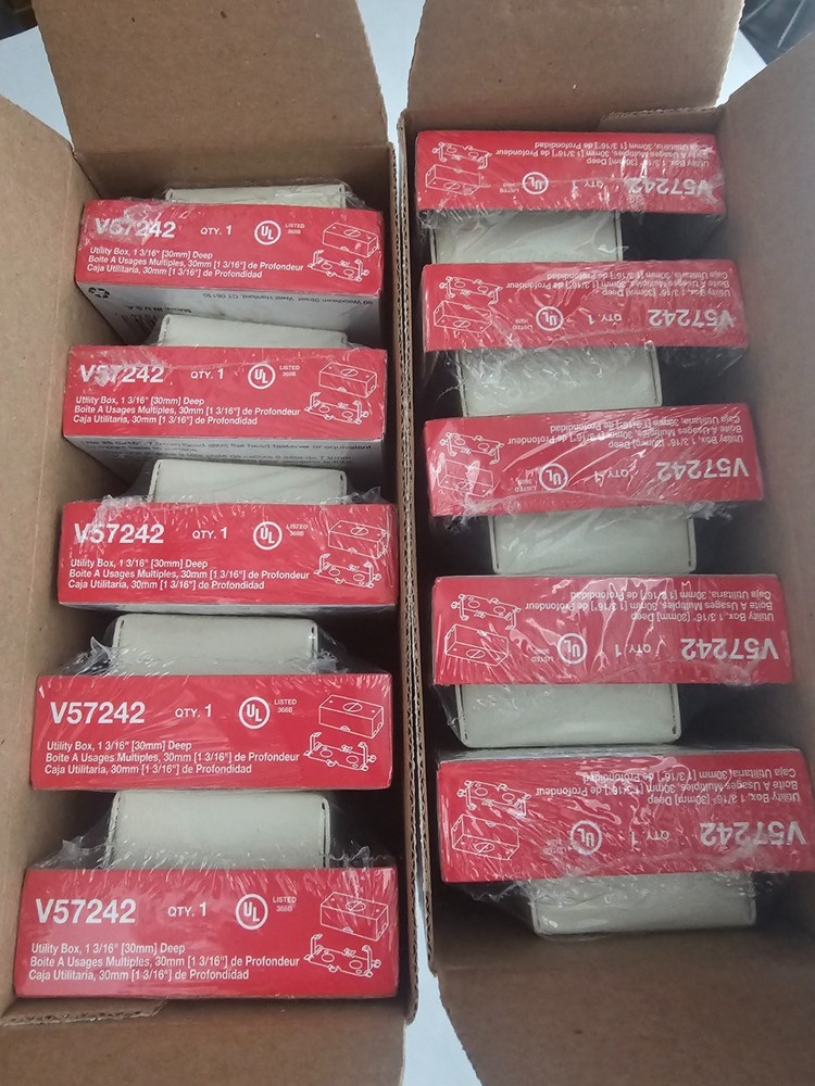 10 Pack Legrand V57242 – 500/700 Utility Box Fitting – Wiremold – SHIPS SAME DAY