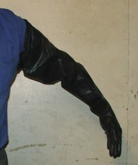 Shoulder Length Black Neoprene Latex Rubber Gloves 15 mils thick 32″ long NEW