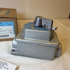 CROUSE-HINDS MC21272 Watertight Selector Switch 2POS2CIR3/4H Explosion Proof