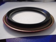 CR 24886 Seal – 2.500″ Shaft, 3.231″ OD, 0.190″ Width