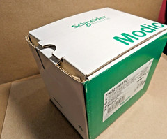 Schneider Electric TM221M16TG M221 Controller, 16 Transistor PNP IO New In Box