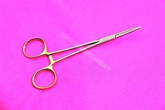 NEW 4 PREMIUM GOLD Kelly Hemostat Forceps 5.5″ STRAIGHT Surgical Stainless CE