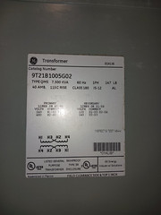 NEW GENERAL ELECTRIC 7.5 KVA PRIM: 240/480 SEC: 120/240 60HZ 9T21B1005G02 (FLAW)