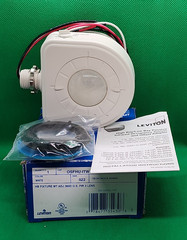 LEVITON OSFHU-ITW High-Bay Passive Infrared Occupancy Sensor and Relay [3RE4-1]