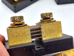 Deltec 600 Amp 42.9 MV Shunt MKB-12-00 New Old Stock **LOT OF 5**