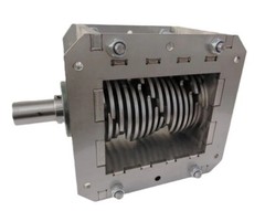 14 X 5MM BLADE BASIC SHREDDER – 3 ROTATION SHEAR BLADES – 6MM MESH