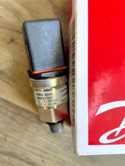 1PC- Danfoss 060G1107 Pressure transmitter, MBS 3000, 0.00 bar-100.00bar- NEW