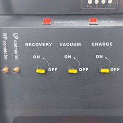 A/C Refrigerant Filler Car Air Conditioner Recovery Recycling Recharging Machine