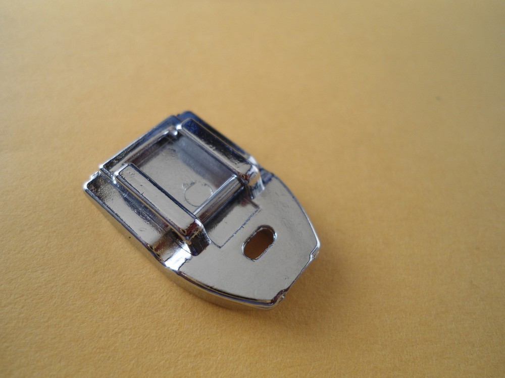 Concealed Invisible Zipper Presser Foot for SINGER