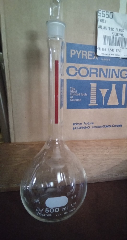 Vintage. PYREX 5660 500ml Volumetric Flask Red Line NEW (case of 6 w/stoppers)