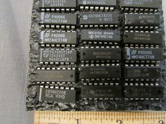 30 Assorted DIP Through-Hole Integrated Circuits 7400 Series