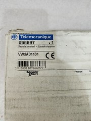NEW IN BOX Telemecanique Remote Keypad 066697 VW3A31101