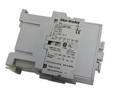 NIB ALLEN BRADLEY 100-C30D01 CONTACTOR 100C30D01 110V50/120V60HZ SER. B NSFP