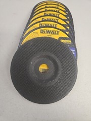 DeWalt DW 8465 6″ x 1/4″ x 7/8″ Grinding Wheels, 10 pack New In Box