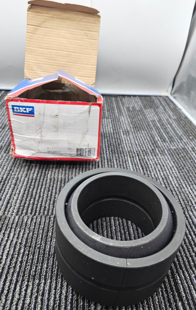 SKF GEZ 408 ES Radial Spherical Plain Bearing 4.5 in. Bore Dia, 7 in. OD
