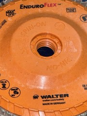 Two Walter 4-1/2” 40 Grit Spin-On Enduro-Flex 06B454 4.5″ X 5/8-11 2 Flap Disc