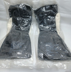 Chemical Protective Glove Set W/Glove Liners -Brunswick Corp – Small. Lot 2 Pair