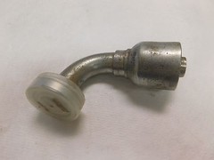 Parker Hose Adapter 3/4" Hose x 3/4" SAE Code 62 Flange Head 90º L16N7
