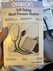 Omron HEM-18 Manual Blood Pressure Monitor Kit, Adult Cuff, Stethoscope