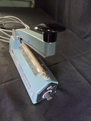 AMERICAN INT’NL ELECTRIC AIE-100T IMPULSE SEALER 200W AC 120V 60HZ Works Great!