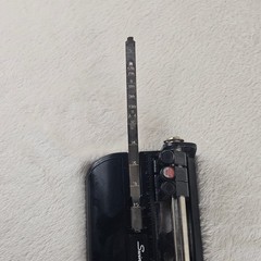 Vintage Swingline Office 3-Hole Puncher Model 350 Acco Brands Inc.