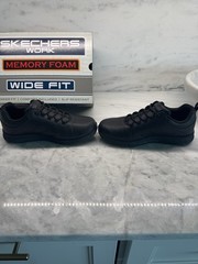 Skechers Work Slip Resistant Memory Foam Wide 9.5 USPS Approved Black