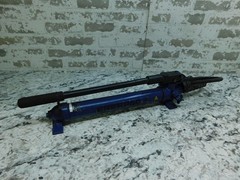 Enerpac P39 Single Speed Ultimate Hydraulic Hand Pump, Single Acting, 10,000 PSI