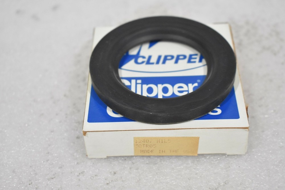 JM CLIPPER 12407 H1L5 3QTR05 OIL SEAL ( LOT OF 5 )