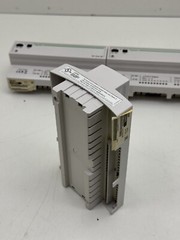SCHNEIDER ELECTRIC TAC XENTA 301/N/P PROGRAMMABLE CONTROLLER 007300092 XENTA 301