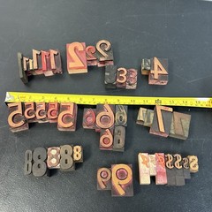Large Lot of 42 Vintage Wood Letterpress Type Printers Blocks Mixed Numbers $ #3