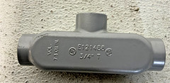 NEW Lot Of 10 Eaton Crouse Hinds E121488 3/4″ Conduit Body Cover 7.3 Cu In 233C