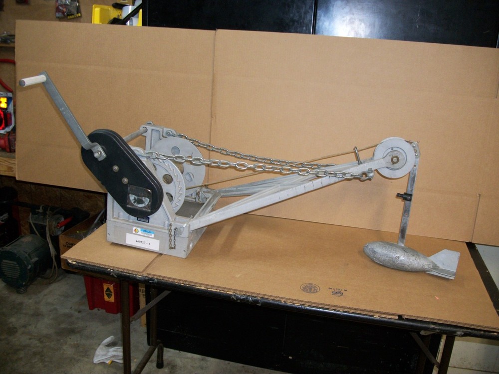 WILDCO ENVIRONMENTAL WINCH W/ COUNTER AND WEIGHT FOR GRABS TESTING 200 LB