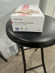 McKesson Vinyl Exam Powder Free Gloves Large (Pack of 100) (14-118)