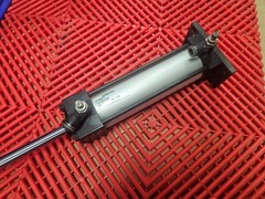 Numatics F2AL-05M3C-CAA0 / Tie Rod Air Cylinder / 2″ Bore x 5.750″ Stroke