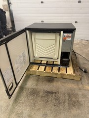 Manitowoc IY-0906A 30″ Indigo™ Half Cube Ice Machine Head – 901 lb, Air-Cooled