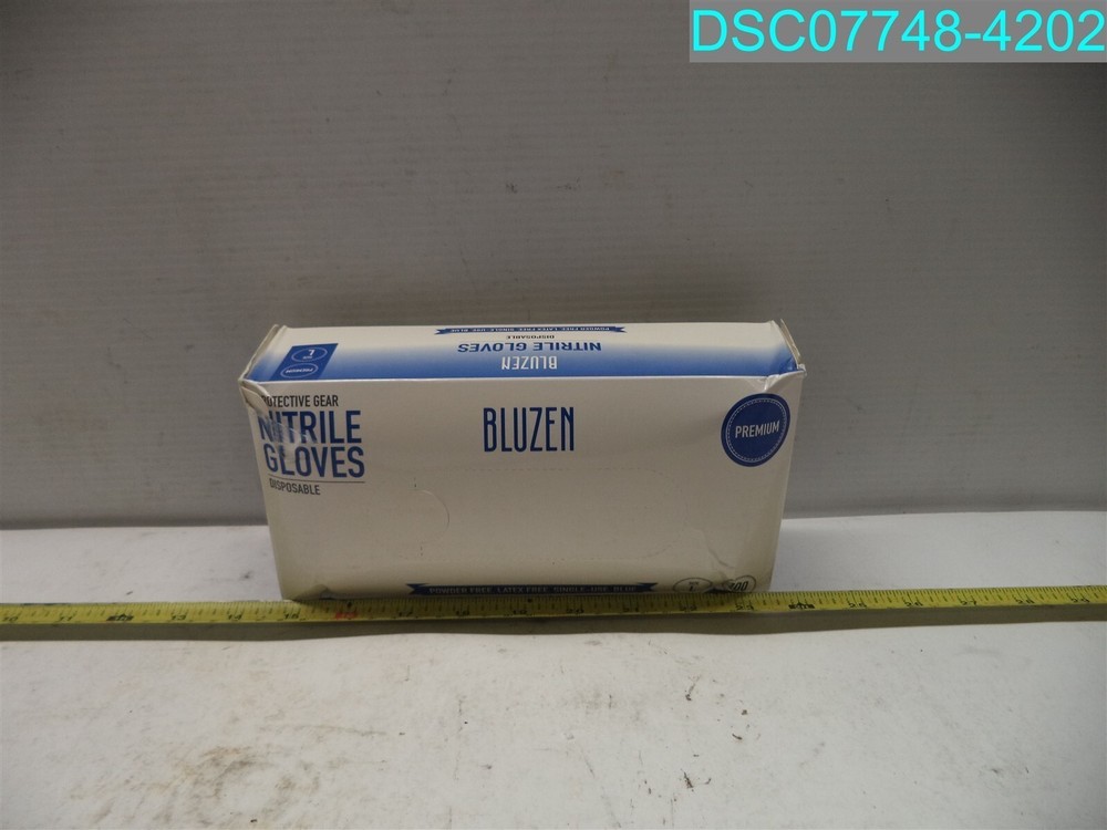 QTY=1000: Bluzen Nitrile Gloves, 4 Mil, Blue, Large 810676032072
