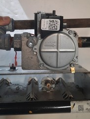 OEM Rheem Burner Assy & Parts off Model R801CA075417MSA Gas Furnace, For Parts