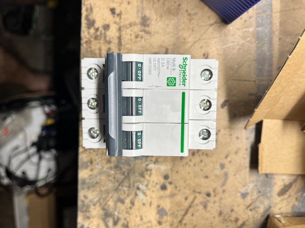 NEW M9F23302, Schneider Electric, MCB, Multi9 C60SP, 3P, 2A