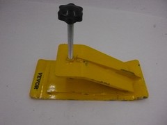 2 Pack VEVOR Tractor Bucket Protectors 12″ L x 4″ W