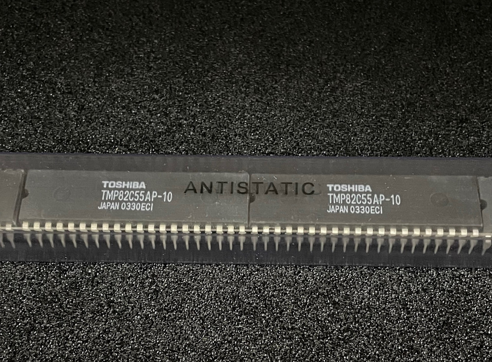 2pc Toshiba TMP82C55AP-10 CMOS Programmable Peripheral Interface DIP-40P **NOS