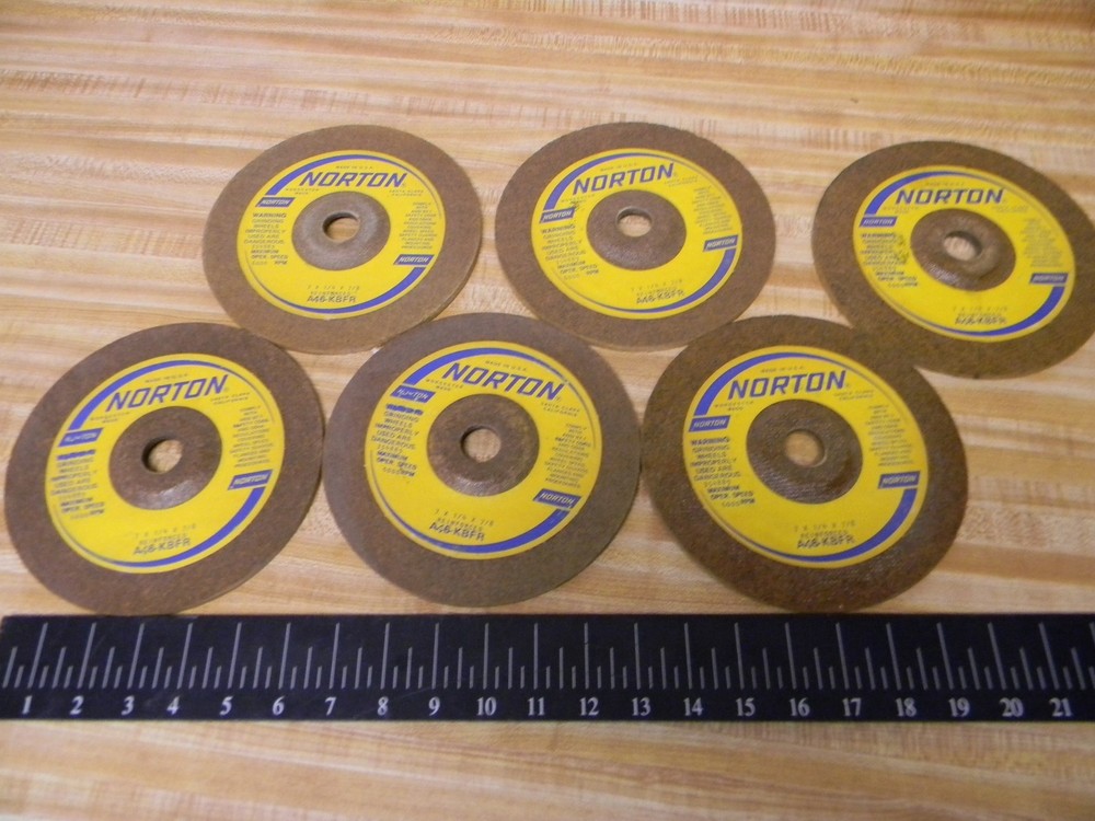 6 NORTON 46 Grit 7″x 1/4″x 7/8 Raised Hub Grinding Wheel Disc 6000 RPM